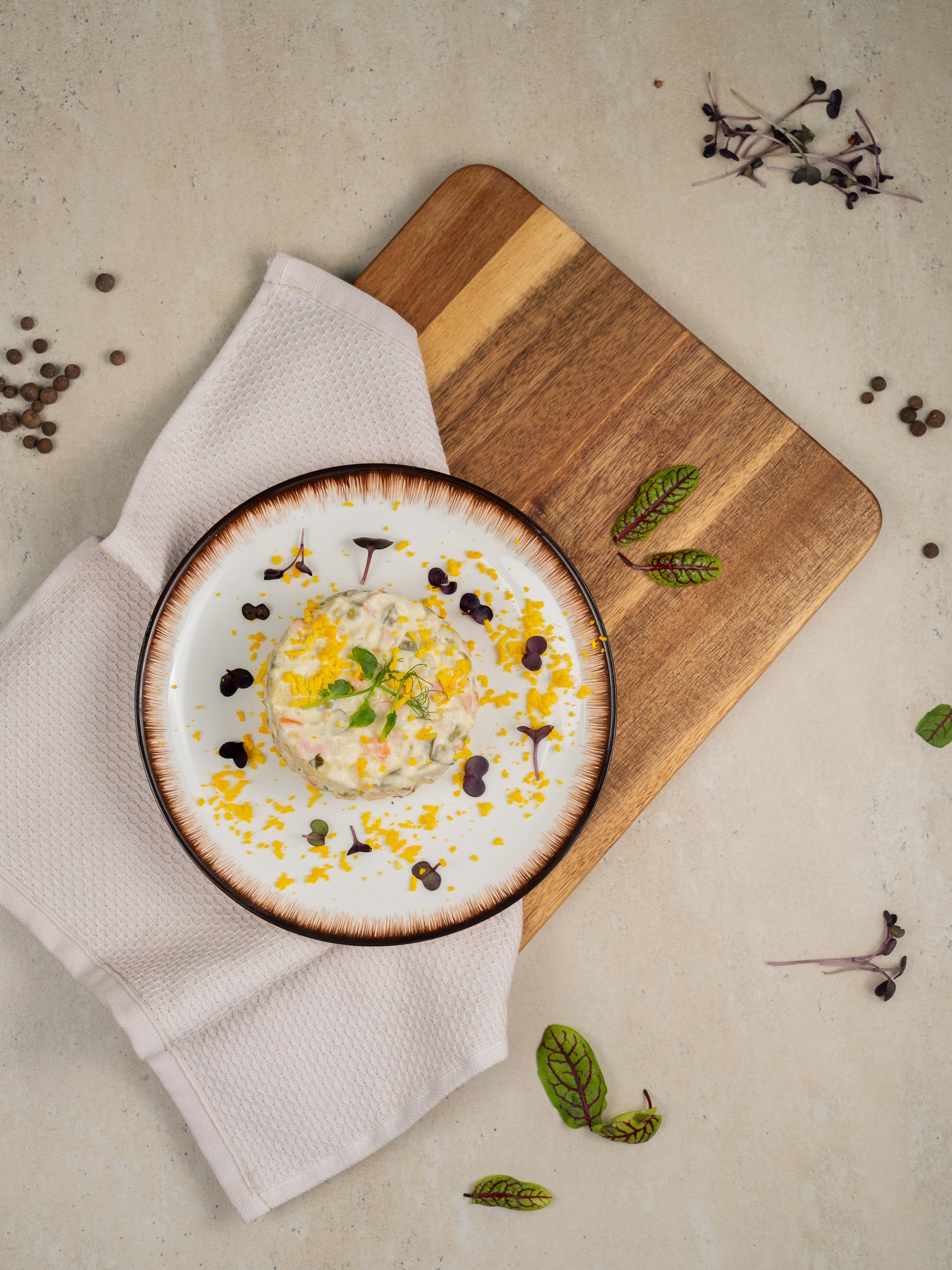 uppetit-32_resized Салат Оливье с колбасой 200гр.